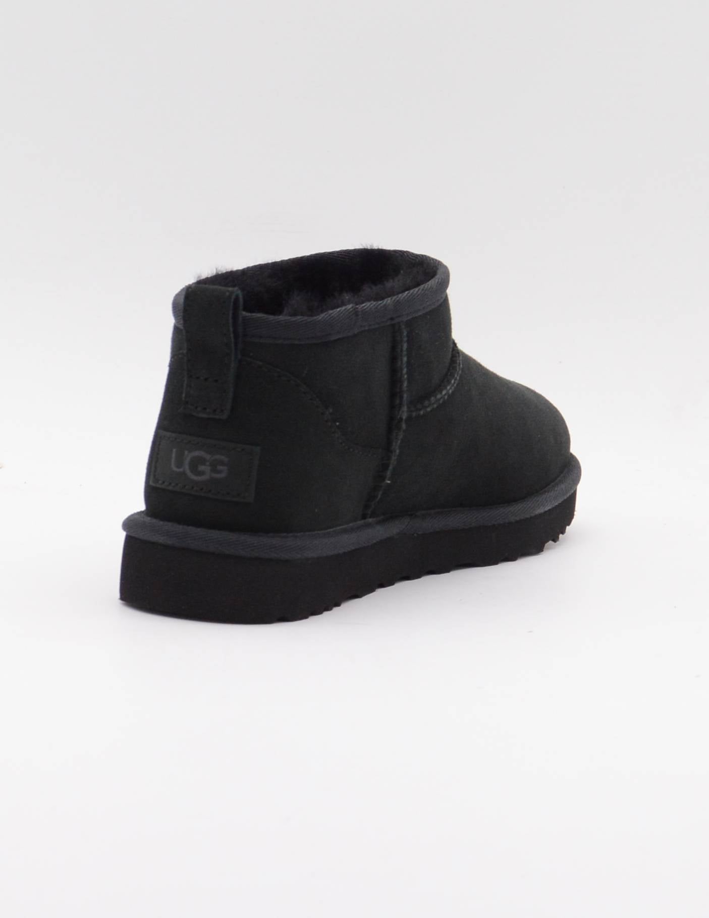 UGG 1116109 W CLASSIC ULTRA MINI BLACK