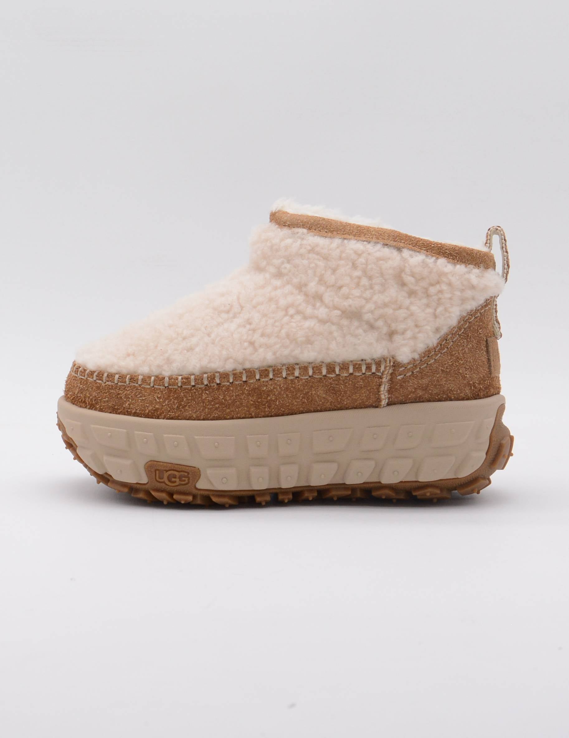 UGG BOTAS VENTURE DAZE ULTRA MINI COZY