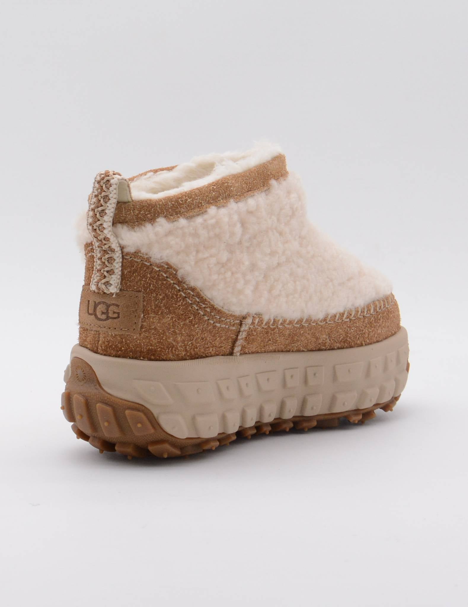 UGG BOTAS VENTURE DAZE ULTRA MINI COZY