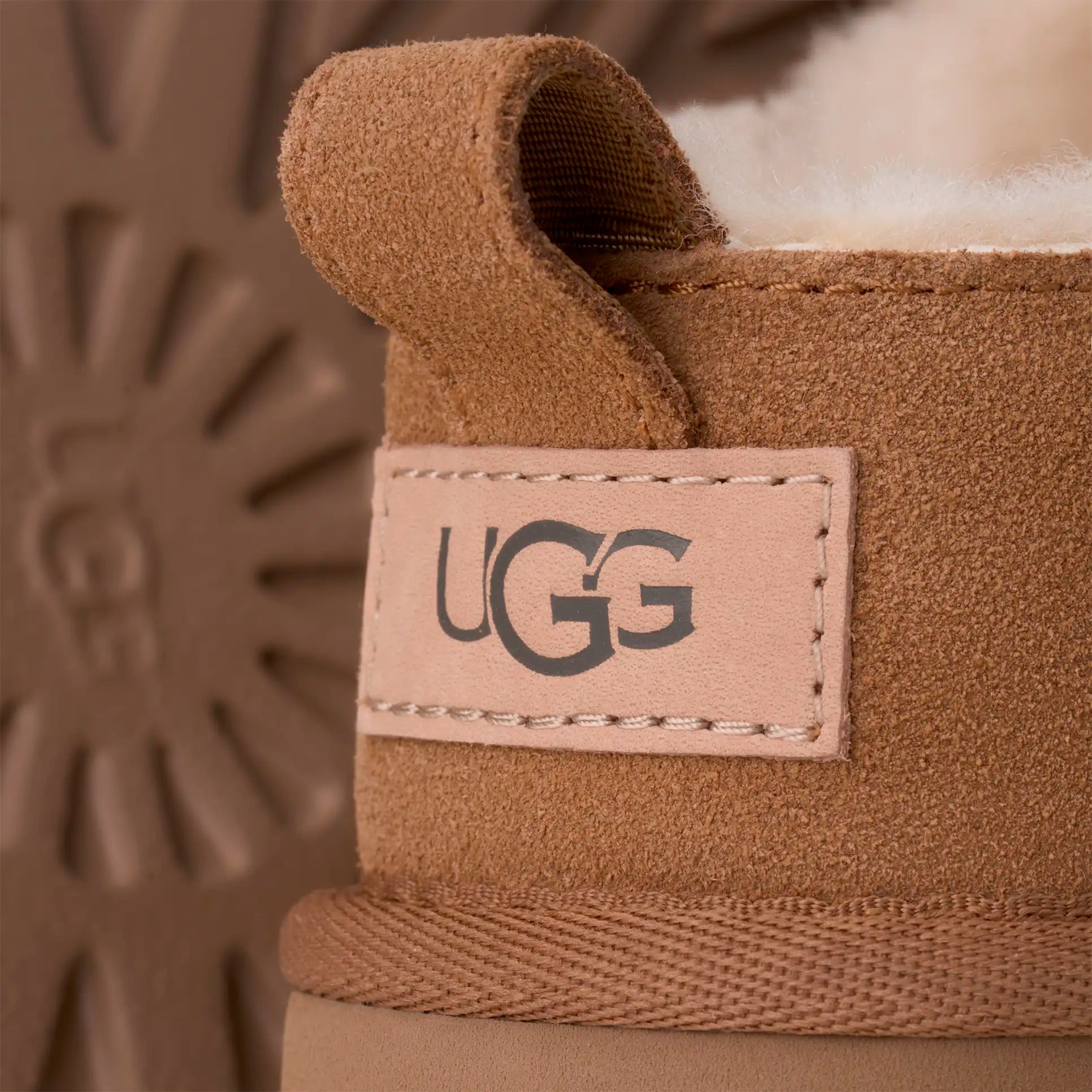 UGG CLASSIC MICRO CHESNUT BOTAS