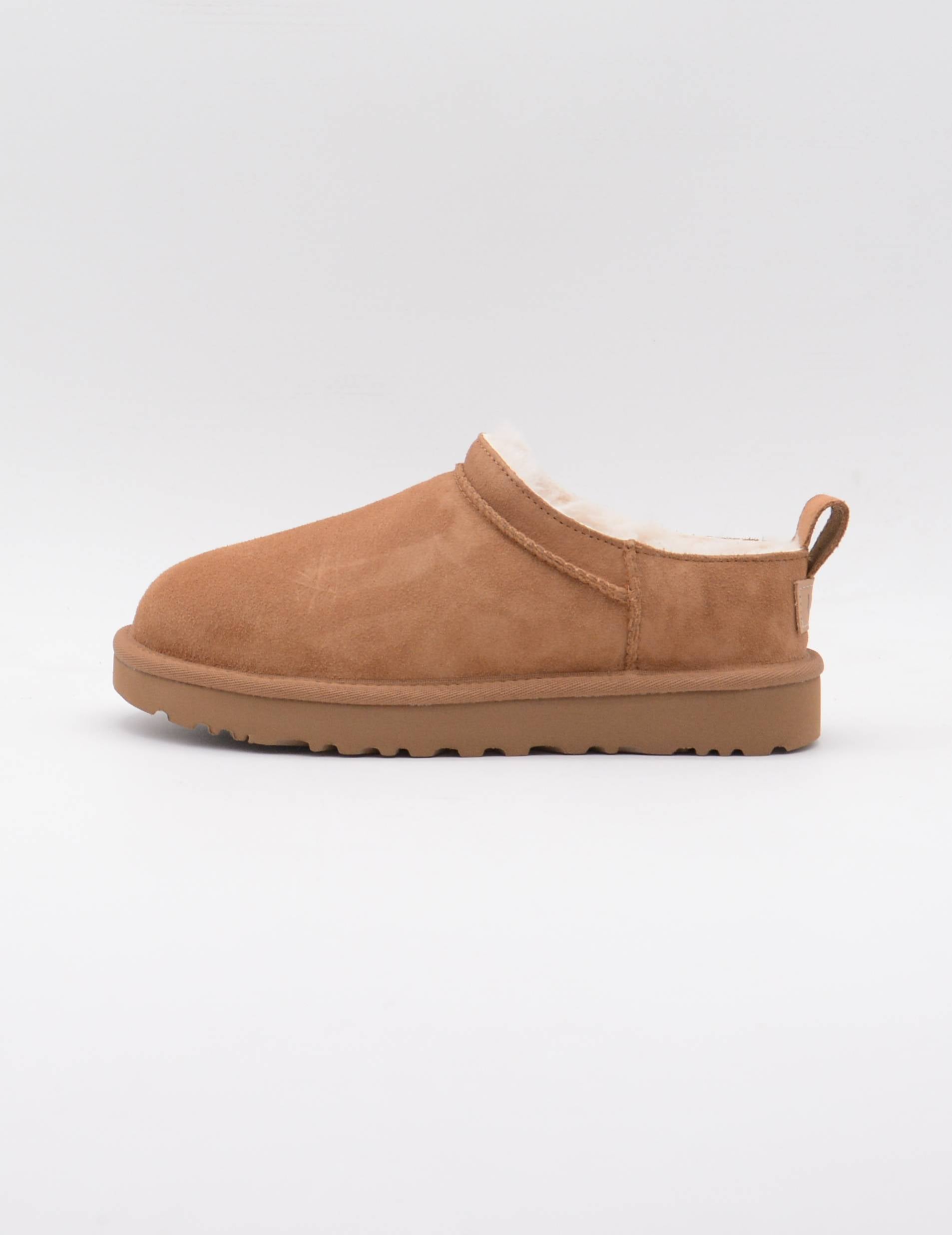 UGG CLASSIC MICRO CHESNUT BOTAS