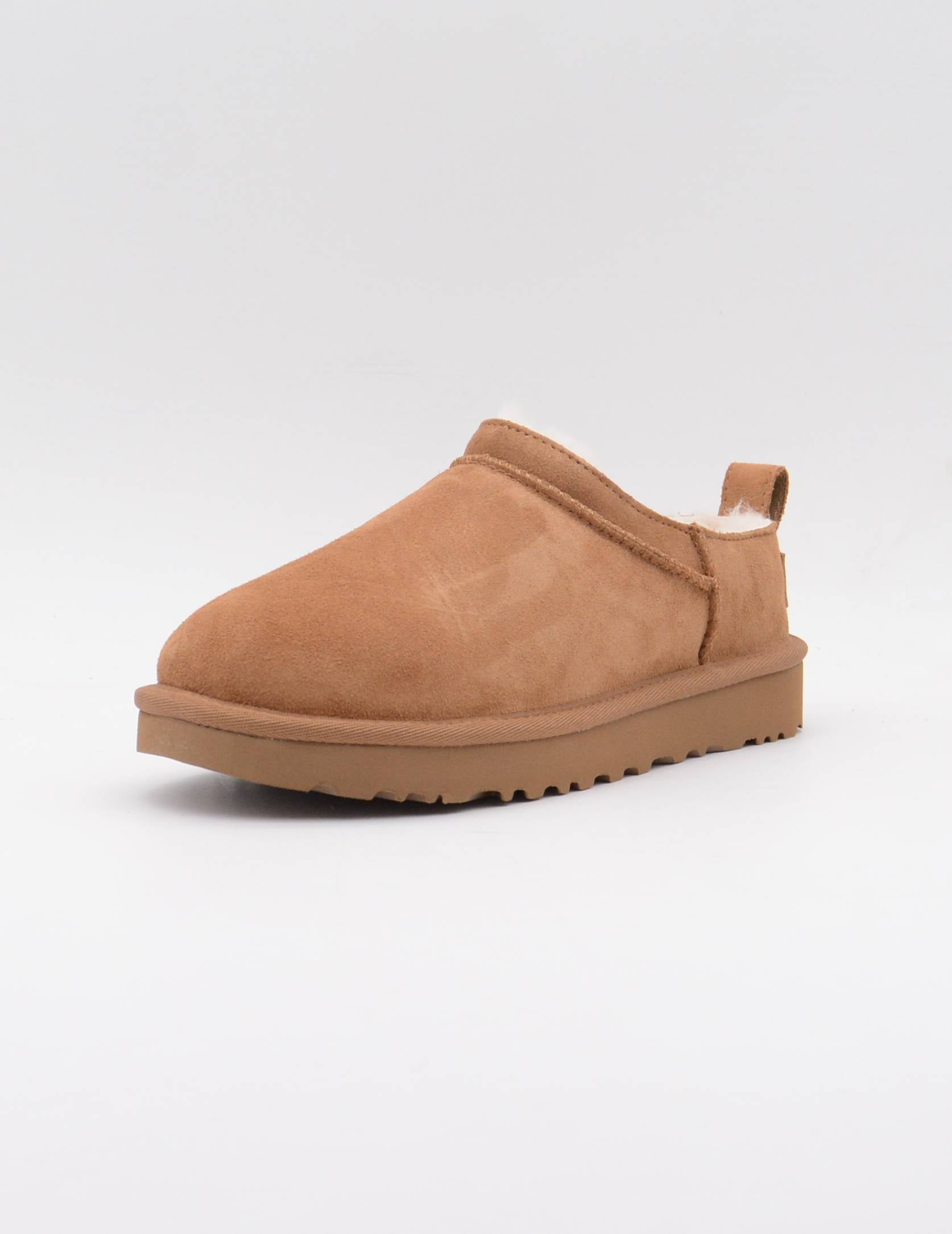 UGG CLASSIC MICRO CHESNUT BOTAS