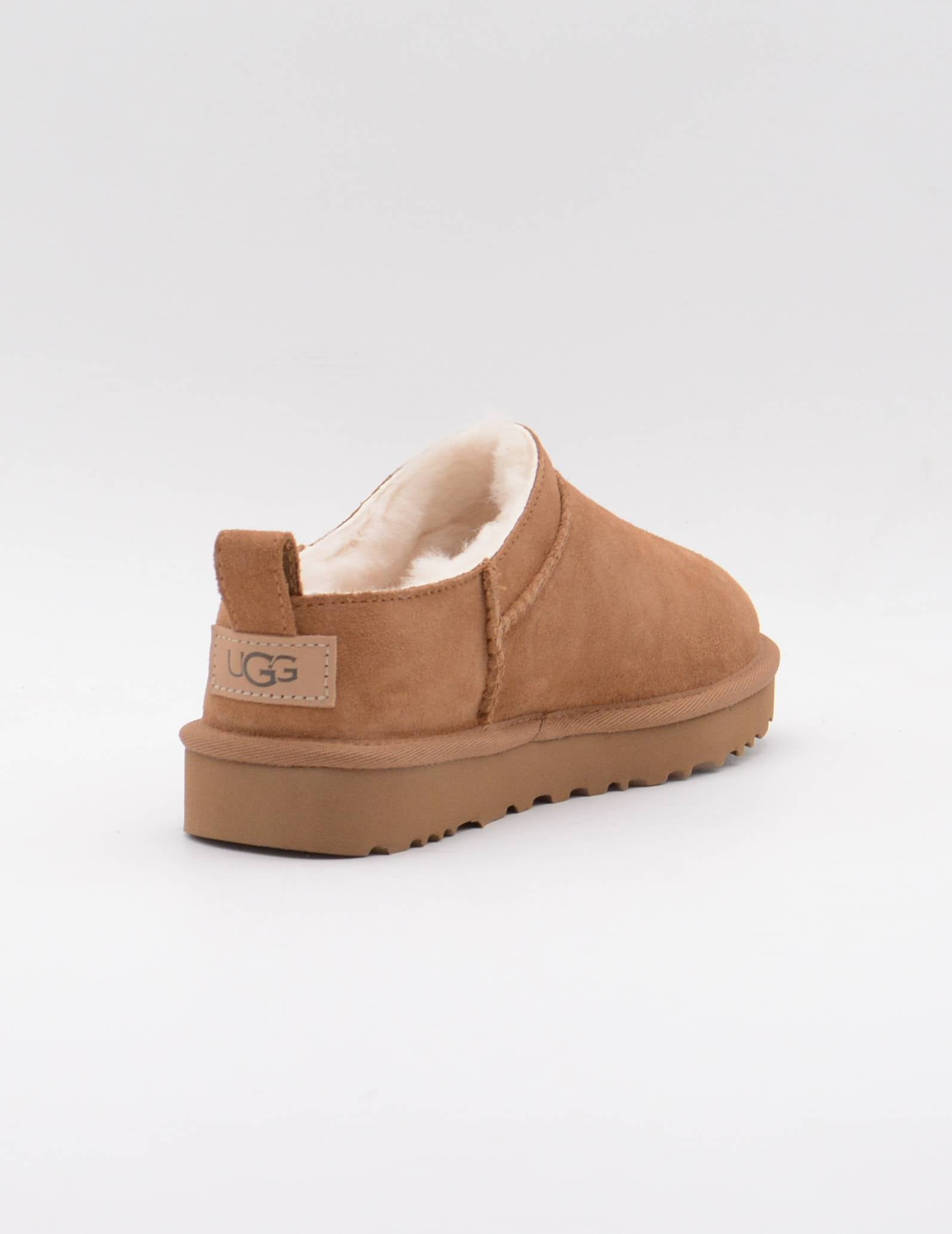 UGG CLASSIC MICRO CHESNUT BOTAS