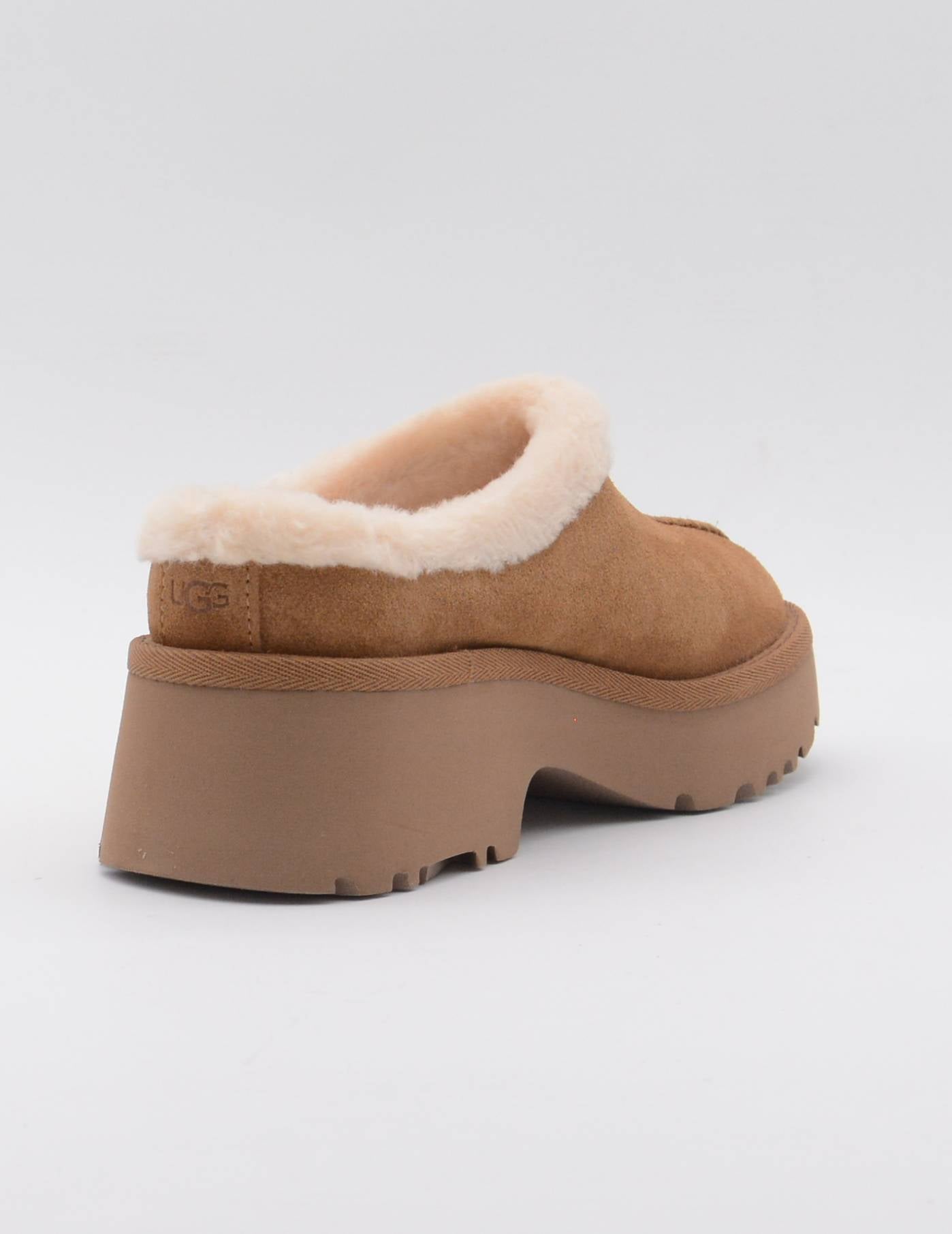 UGG Zuecos New Heights Cozy