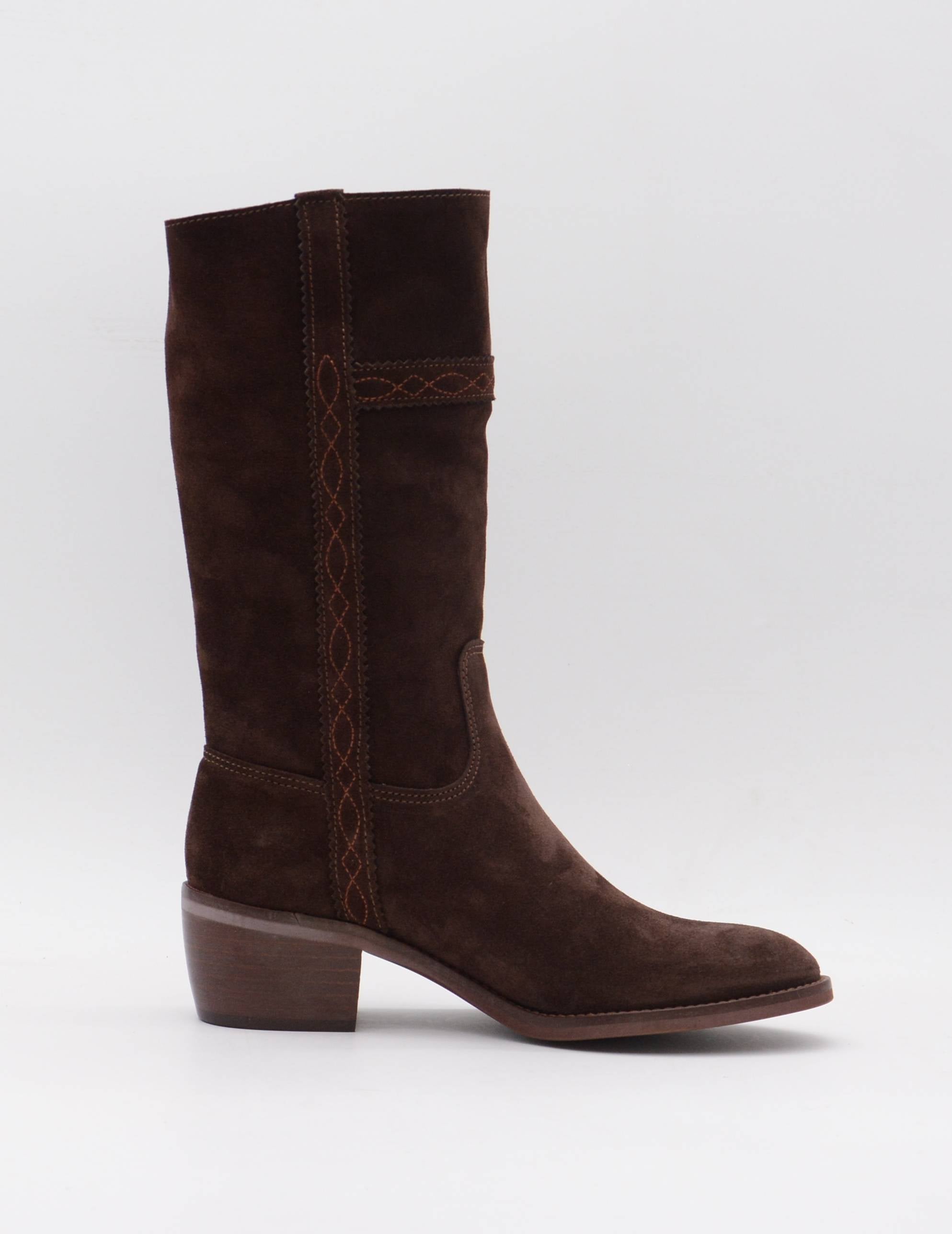 DAKOTA BOTA 3/4 RECTA CHOCOLATE TACON MEDIO 476