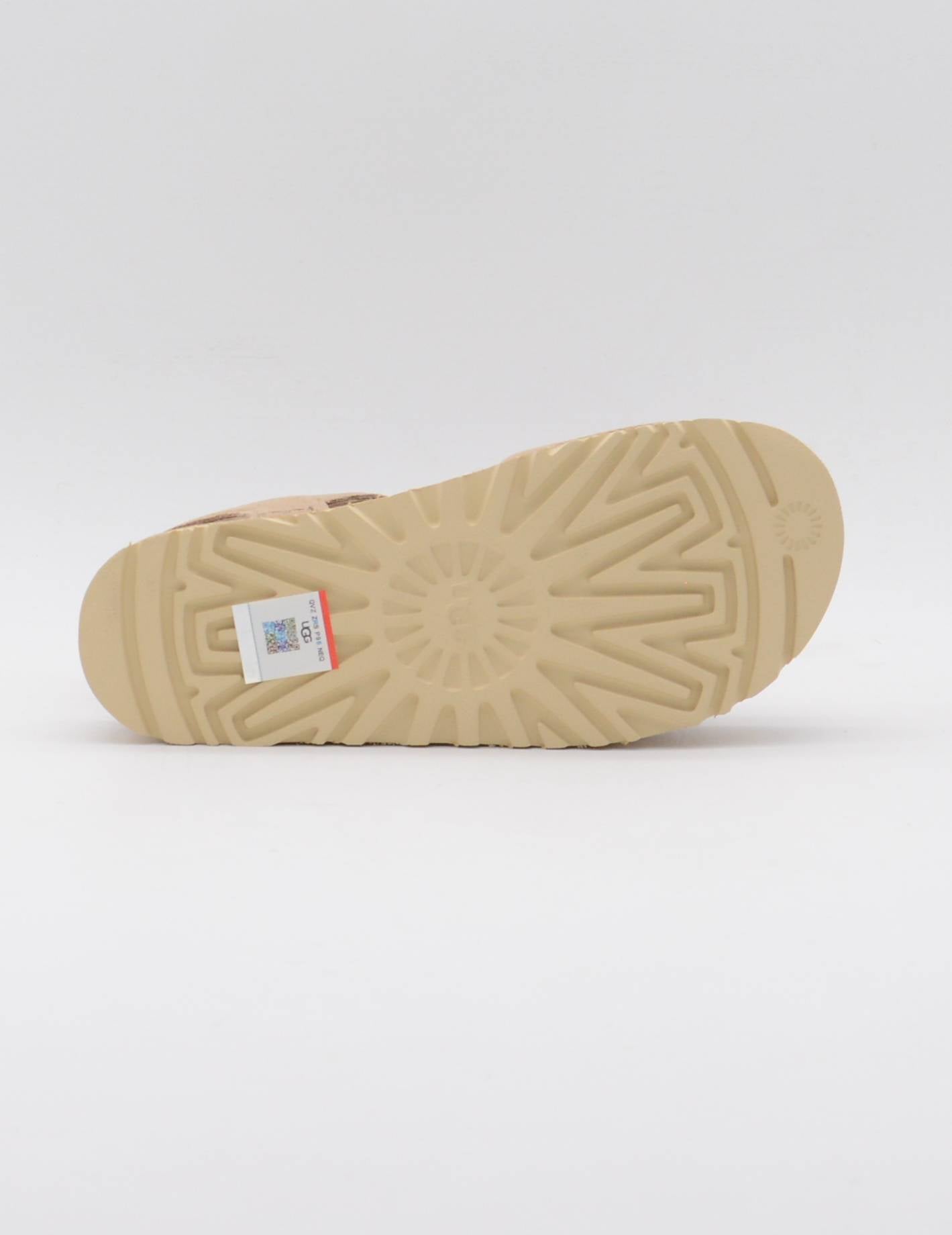 UGG GOLDENSTAR SAND 1136783